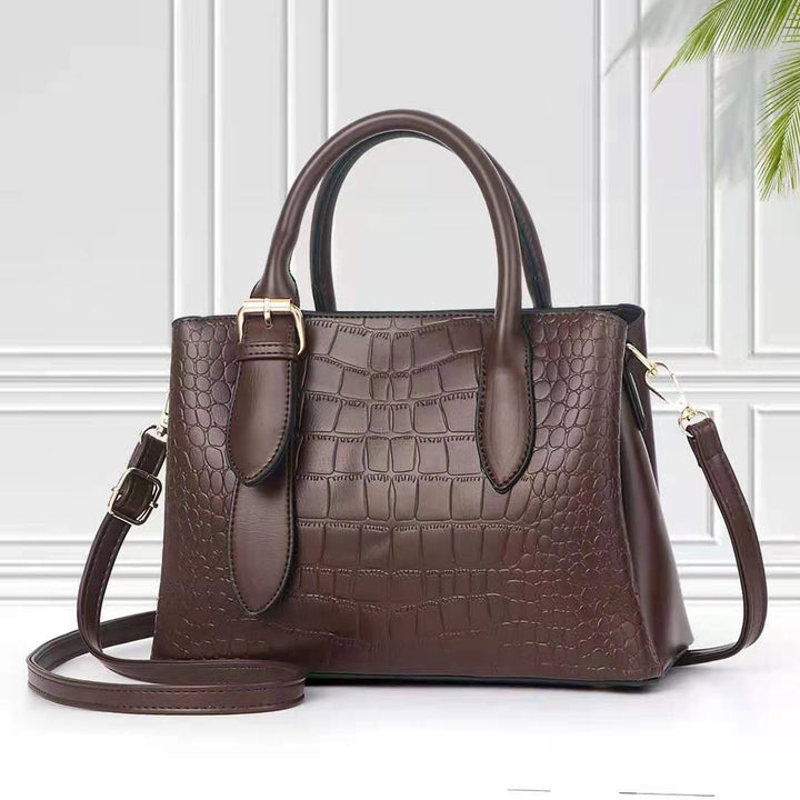 New Large Capacity Portable And Fashion Generous One-shoulder Crossbody Commuter Women's Bag - ZEYTONCART