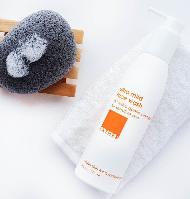 Balancing Botanical Face Wash with White Tea, Rosemary & Chamomile - ZEYTONCART