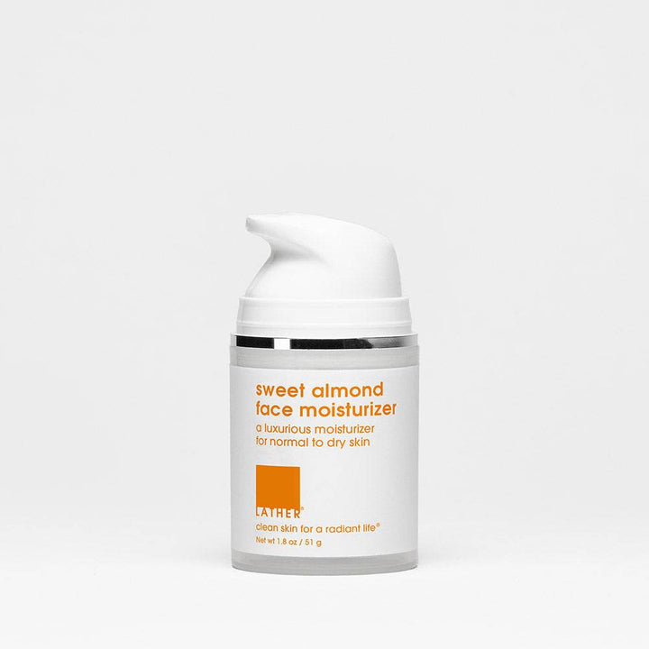 Vitamin-Rich Daily Face Moisturizer with Sweet Almond, Macadamia & Avocado Oils - ZEYTONCART