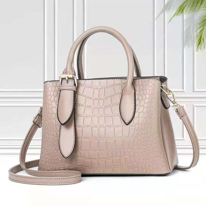 New Large Capacity Portable And Fashion Generous One-shoulder Crossbody Commuter Women's Bag - ZEYTONCART