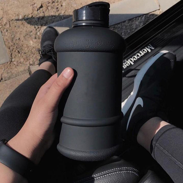 Large-capacity Portable Cycling Plastic Sports Bottle - ZEYTONCART