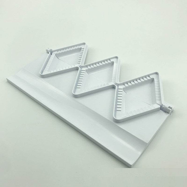Kitchen Gadgets Triangular Dumpling Mould - ZEYTONCART